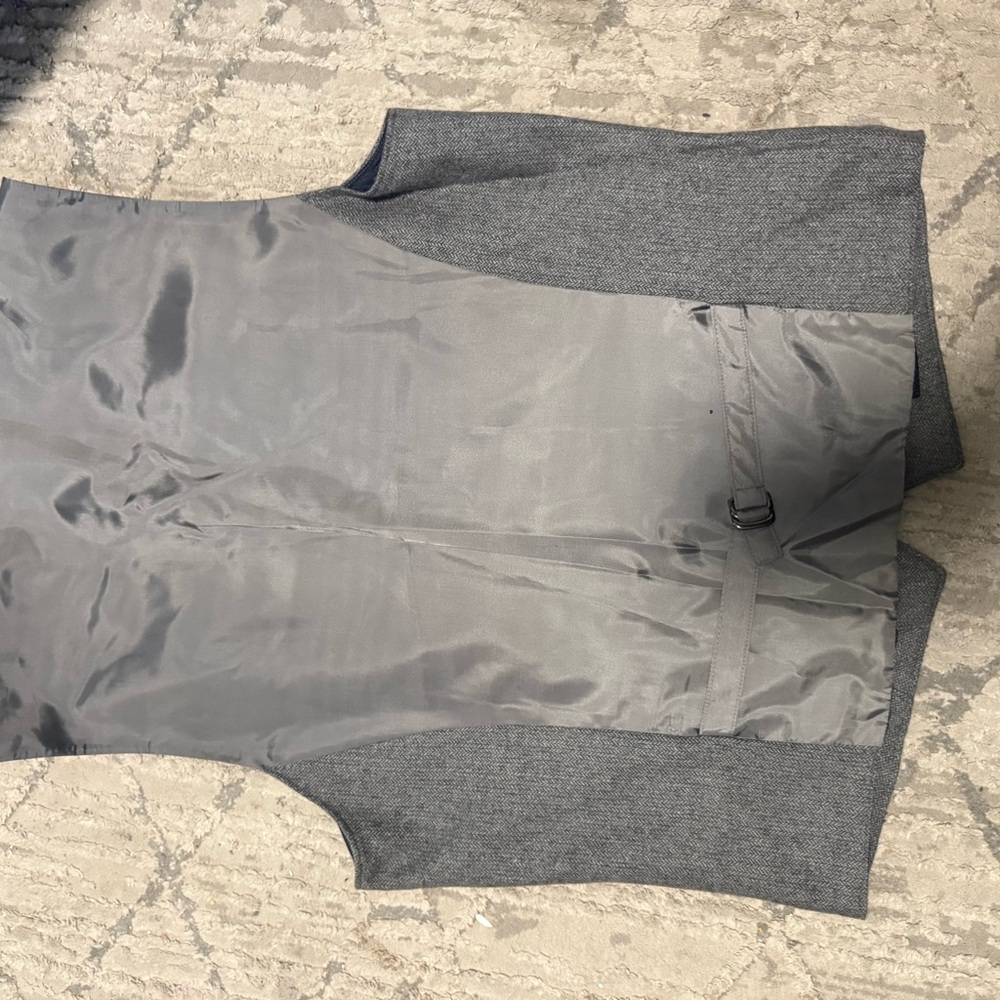 Structure gray vest - Picture 2 of 2